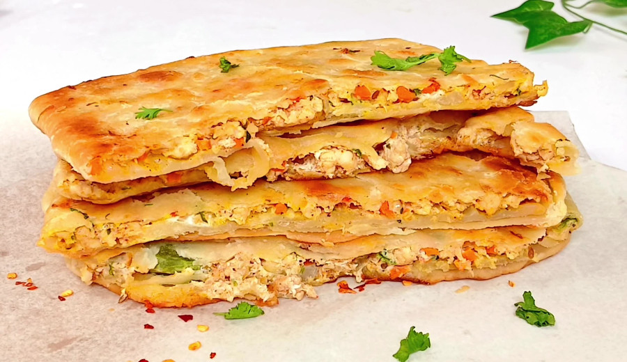 Flatbread with Chicken Filling