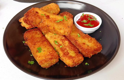 Bread Rolls Filled with Chicken