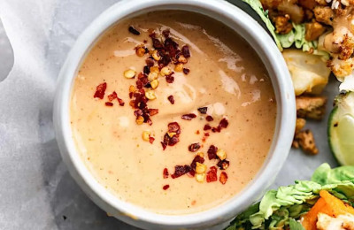 Lettuce Wraps with Cauliflower Rice and Spicy Peanut Sauce