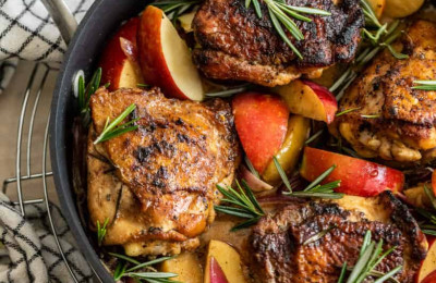 Rosemary Chicken with Apple Flavor