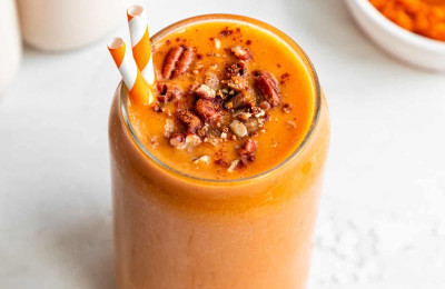 Pumpkin Pie-Inspired Vegan Smoothie