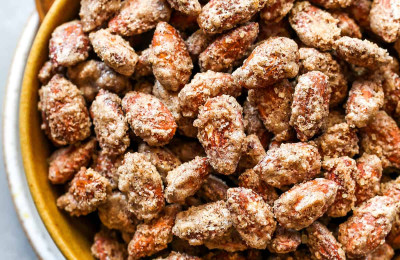 Pecans and Almonds Roasted with Cinnamon