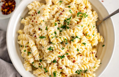Instant Pot® Jerk Chicken with Creamy Alfredo Sauce