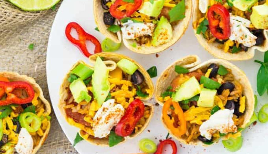 Taco Cups with Tropical Banana Breeze