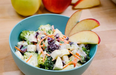 Tasty Broccoli-Apple Salad Delight