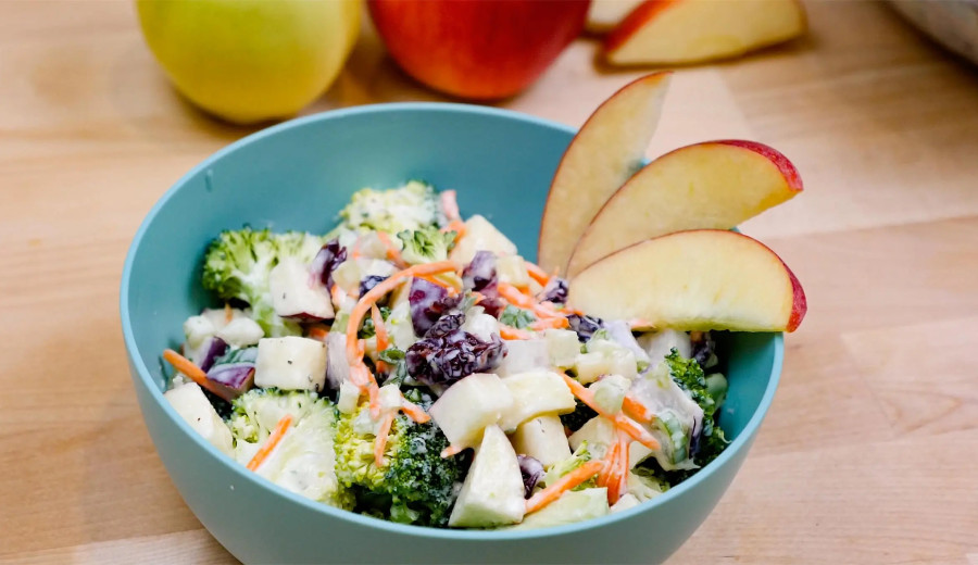 Tasty Broccoli-Apple Salad Delight