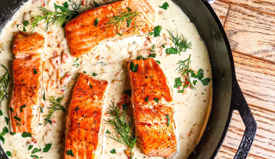 Pan-Seared Salmon with Dill Cream Sauce