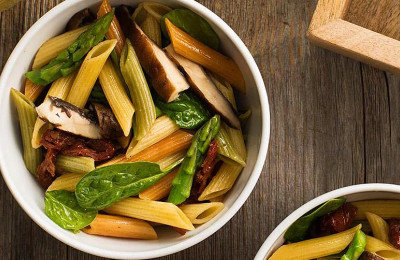 Catelli Bistro's Pasta Salad with Grilled Portobello and Spinach