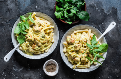 Salmon Salad Pasta with Curry