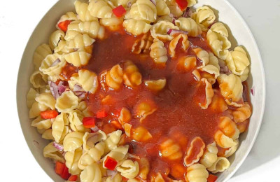 Pasta Salad with Curry Dressing