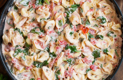 Cheese Tortellini in a Creamy Spinach and Tomato Sauce