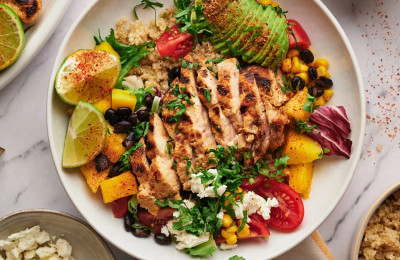 Chicken and Vegetable Quinoa Bowls