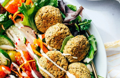 Falafel-Inspired Cobb Salad