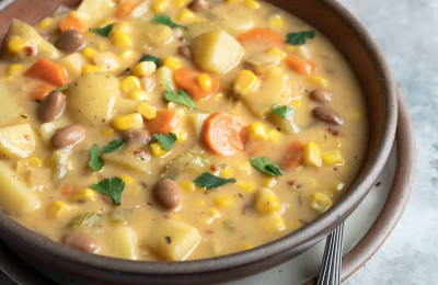 Rich and Creamy Vegan Corn Soup
