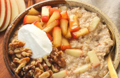 Apple-Infused Oatmeal